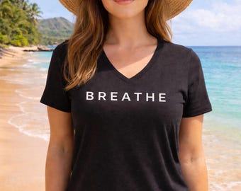 BREATHE minimalist mindfulness tee V-Neck | Relaxed Heather CVC