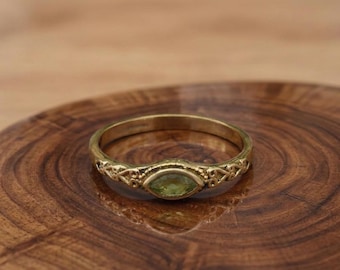 Vintage Gold Peridot Marquise Ring, Dainty Filigree Band, August Birthstone Jewelry