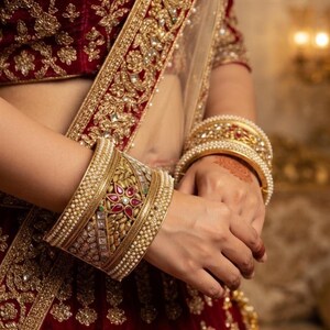 Par tunga brudpärlarmband | Förgylld Kundan & Rubinsten Kade