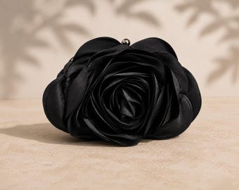 Bolsa de mão Black Rose, bolsa de noite escultural em cetim floral, acessório de noiva para casamento.