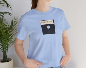 Vergessen Sie nie Floppy Disk T-Shirt | Lustiges Retro Tech Tee | Computer Geek Nostalgie Geschenk