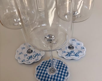Etiqueta bordada personalizada para copa de vino - Toile y cuadros vichy azules y blancos