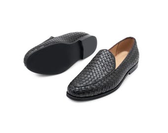 Mocasines de cuero negro trenzado hechos a mano para hombre / Zapatos de vestir sin cordones con trenzado / Regalo de lujo para la oficina