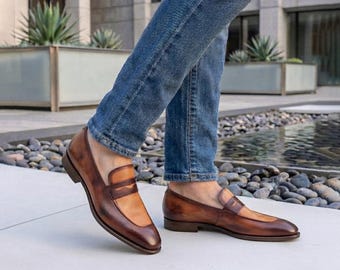 Herren-Penny-Loafer aus hellbraunem Leder | Handgefertigte Slipper | Perfekt als Geschenk für Hochzeiten und Trauzeugen | Individuelle Größenanpassung