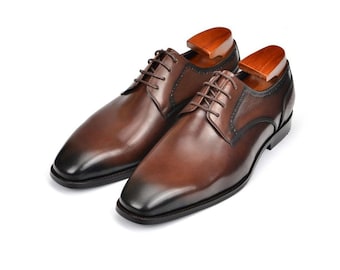 Zapatos Derby con pátina hechos a mano / Zapatos de hombre con puntera lisa y cordones de piel de grano completo / Zapatos formales de boda y negocios a medida / Marrón bruñido