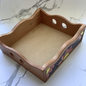 Handmade Wood Bread Basket with Red Floral Mosaic Tile Inlay, Rustic Farmhouse Fruit Bowl, Kitchen Centerpiece, Housewarming Gift