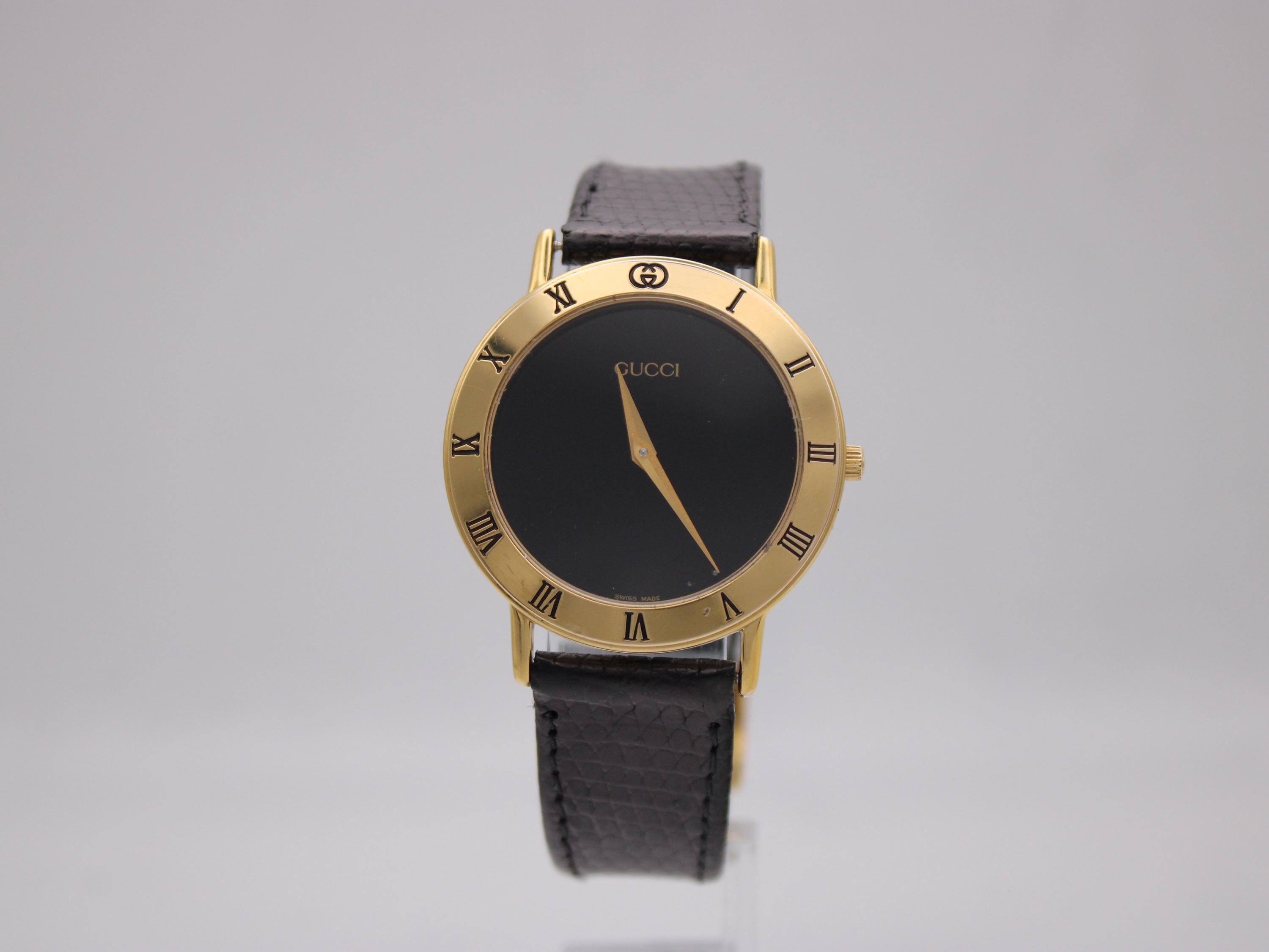 時計 OLD GUCCI leather belt watch Vintage Gucci Watch With Leather Strap - Etsy