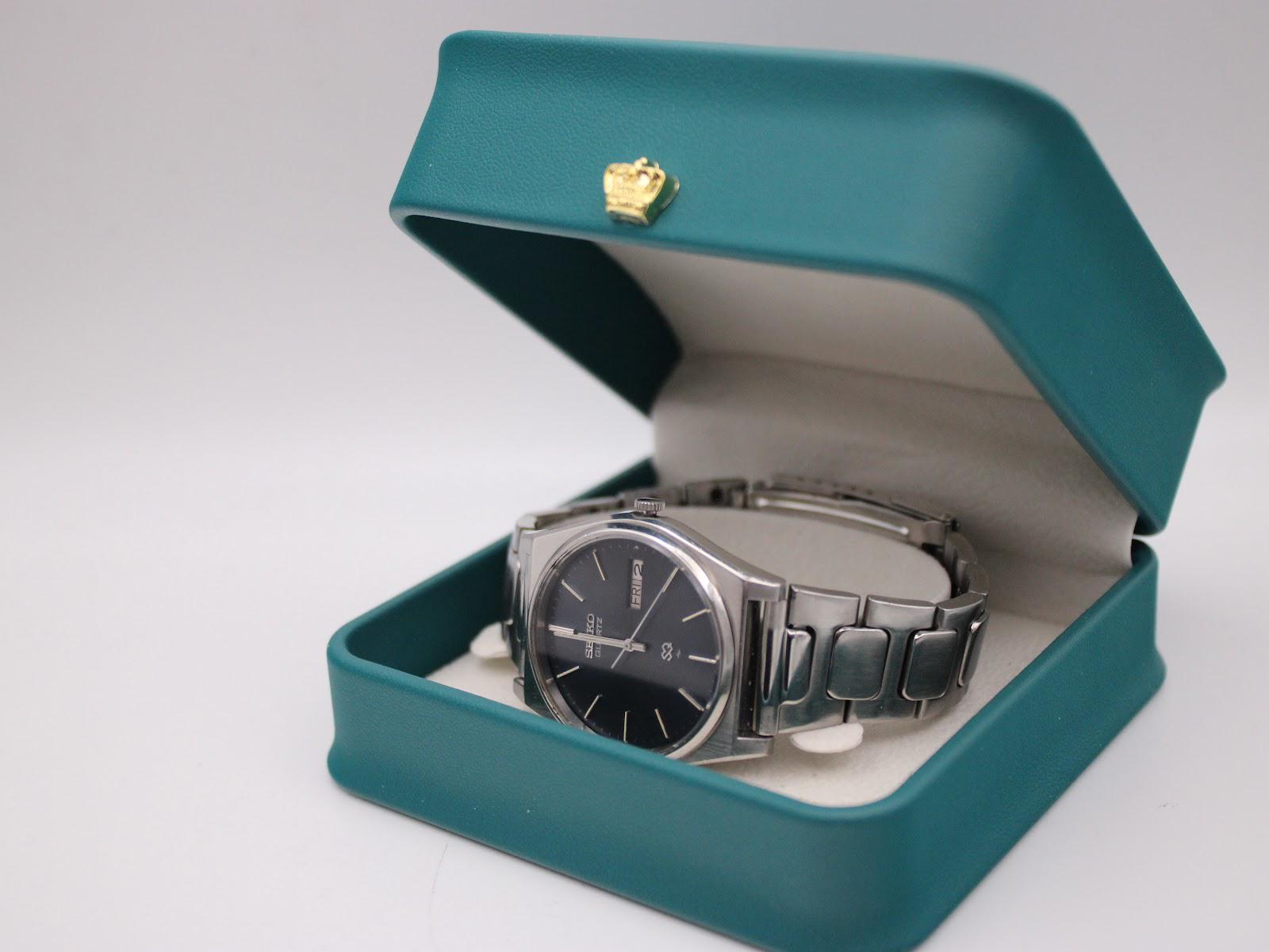 Vintage Seiko Quartz 6923-8000 Stainless Steel Watch, Pre-owned