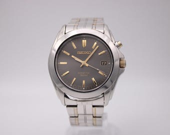 Seiko Kinetic 5M62-0C70 Two-tone Watch, Navy Dial, Men display picture 3
