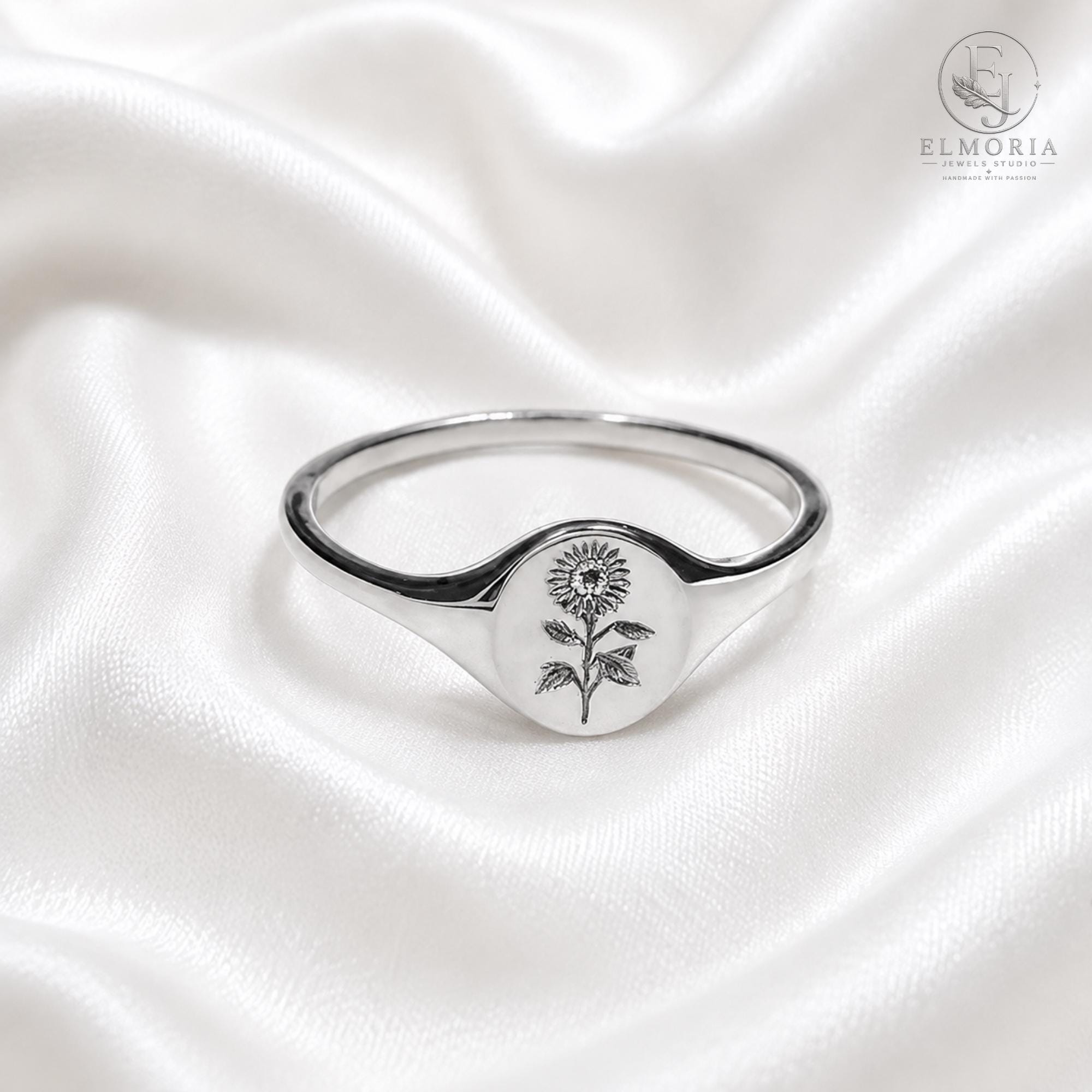 Flower Signet Ring - Etsy