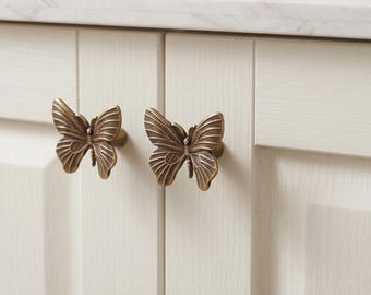 Pomelli a farfalla per armadietti, maniglie per cassetti, maniglie decorative per mobili, ferramenta vintage per armadietti, pomelli per cassettiere da cucina, decorazioni uniche per la casa.
