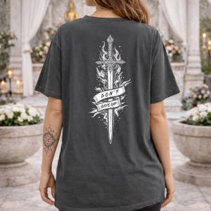 Throne of Glass, SJM Merch: Fireheart "Do Not Give Up", Bookish Shirt image 4