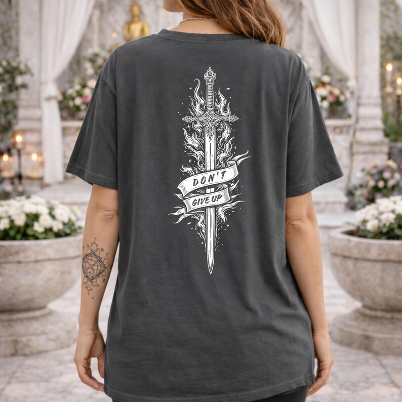 Throne of Glass, SJM Merch: Fireheart "Do Not Give Up", Bookish Shirt image 4
