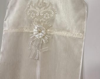 El Yapımı Dantel Takım Elbise Çantas