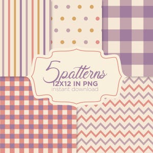 Pode incluir: Uma coleção digital de cinco padrões com listras verticais, bolinhas e xadrez vichy em tons de roxo, pêssego e creme. Um rótulo central exibe o texto 5 patterns 12x12 IN PNG instant download na cor roxa.