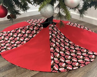 Wendbare, handgefertigte Weihnachtsbaumdecke mit Weihnachtsmannmotiv in Dunkelgrün-Karo, 100 % Baumwolle, 107 cm (42 Zoll)