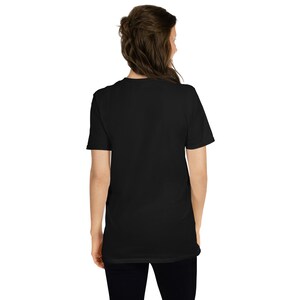Casta Gansa QR · ¿Quedamos? · Camiseta unisex negra.
