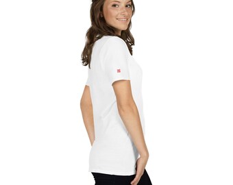 Casta Gansa QR · Shall we get married? · Unisex white t-shirt.