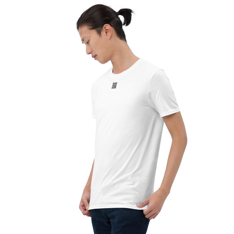 Casta Gansa QR · ¿Quedamos? · Camiseta unisex blanca
