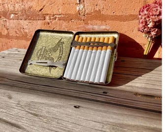 Vintage Harley-Davidson Cigarette Case Engraved Retro Zippo Collection Chic Luxury Personalized Gift Home Art Unique Cigarette Cigar Ads Old