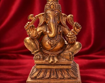 Handmade 2” Lord Ganesha Sitting Idol – Panchalogam Bronze | Ganapati Statue for Pooja | Hindu Spiritual Décor