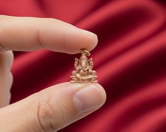 Handcrafted 1.18" Panchalogam Bronze Lord Ganesha Pendant – Hindu Spiritual Charm for Wisdom, Prosperity & Protection