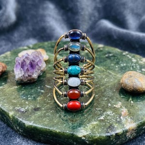 Zeven stenen meerkleurige cabochon ring goudkleurige open band statement ring set met regenboog bezel verstelbare boho ring