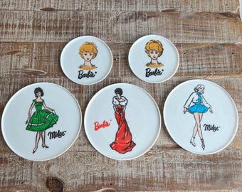 Vintage 1960s Barbie & Midge Tea Set Plates | Mid-Century Mattel Collectibles | Melamine Plastic Miniature Dishes Retro Barbiecore Toy Decor