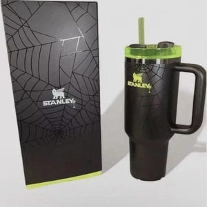 Stanley Halloween Web Glow H2.0 40oz Tumbler Limited Edition New Free Shipping