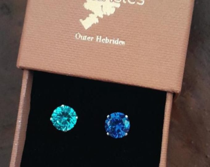 Ocean Shades Studs