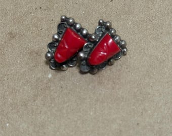 Vintage Mexican Sterling Silver Earrings: Red Jasper, Translucent Stone, Green Fan