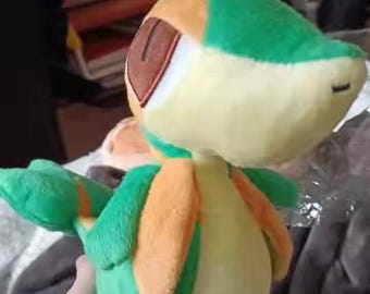 Snivy Inspired Plush Toy  – Cute Anime Stuffed Character, Kawaii Plushie, Soft Collectible Doll Gift for Kids & Anime Fans