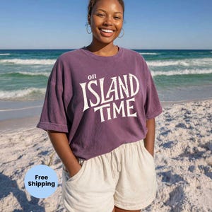 t-shirt Island Time | chemise de vacances | Hawaï | Kona | Maui | Waikiki | Honolulu | Slow Living | Lofi | T-shirt coupe décontractée Comfort Colors®