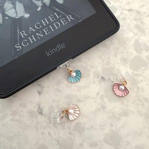 Pearl Seashell Kindle Dust Plug Charm Accessory | USB-C Summer E-Reader, Phone Charm
