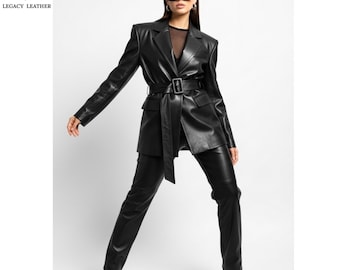 Completo da donna in pelle composto da blazer e pantaloni / Elegante outfit da sera / Completo streetcore grintoso / Abbigliamento da club audace / Regalo per lei