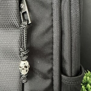 Aus PPM Seil  Zipper Pull 2 er  Set / Reißverschluss Anhänger/ ZIP Pull für Tasche, Jacke, Rucksack, Skull Anhänger, verschiedene Farben