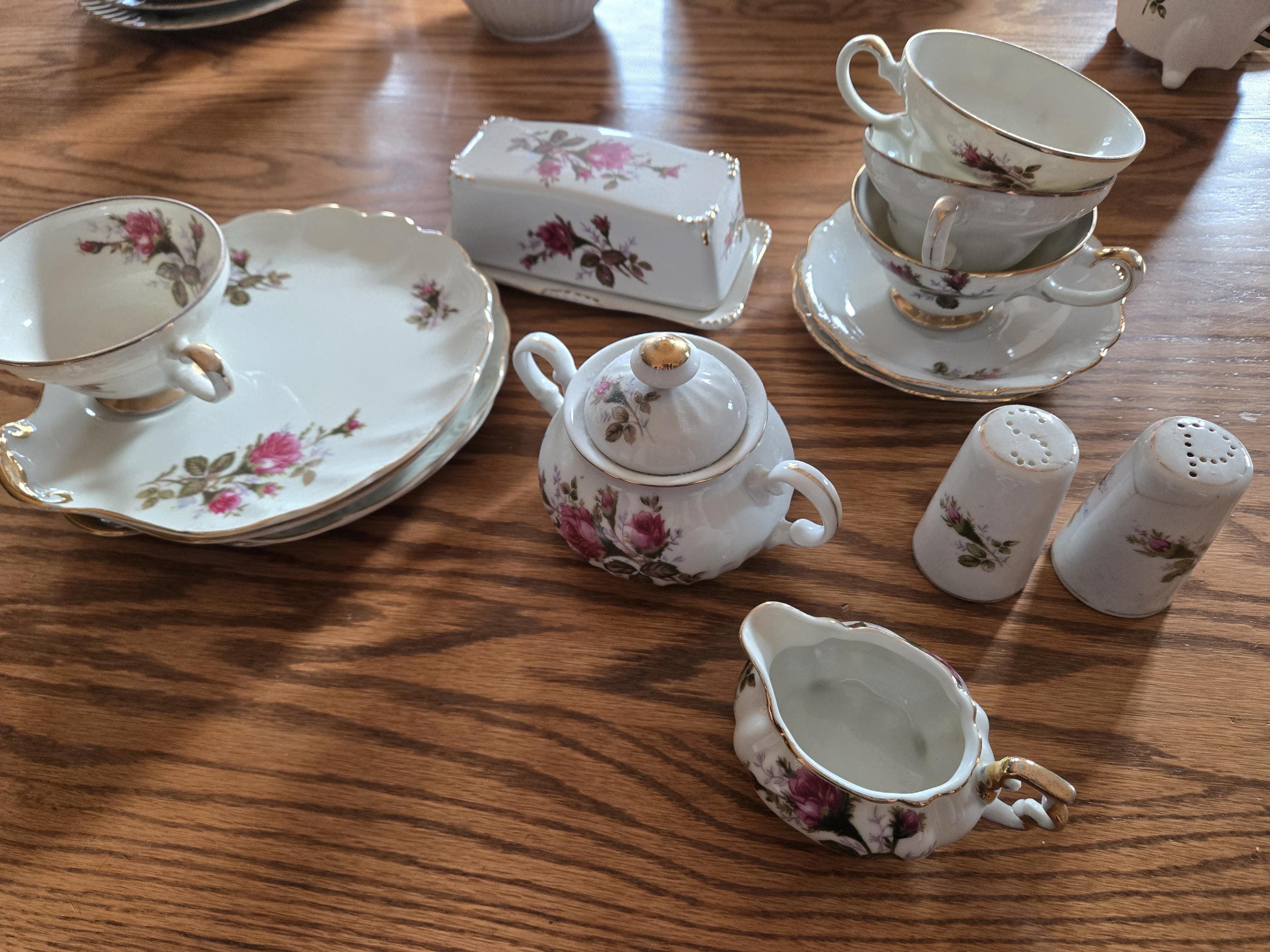   Moss Rose 食器セット Vintage Moss Rose Porcelain Tea Set - Made in Japan - 17 Pieces - Etsy