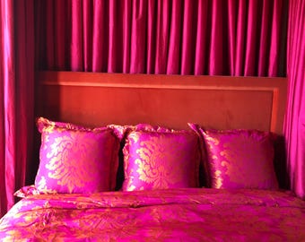 Luxury King Canopy Bed – European Boutique Style