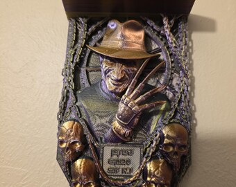 Estantería de pared impresa en 3D de Freddy Krueger / Decoración de terror de Pesadilla en Elm Street / Estantería de exhibición coleccionable