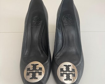 Tory Burch Sally 2 Tumbled Leather Black Wedge Peep Toe Shoes Size 7.5M No Box