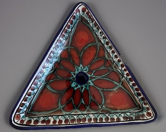 Vintage ARTE D'ITALIA Imports Art Pottery Talerz w kształcie trójkąta ~ Wyprodukowano we Włoszech