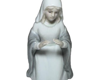 Vintage 1986 Enesco Porcelain Nativity Set Piece Mary Only. EUC