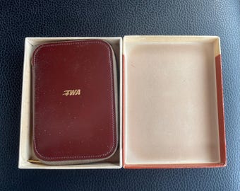 TWA Travel Wallet Burgundy Excellent Vintage King Leathers Zippered Box