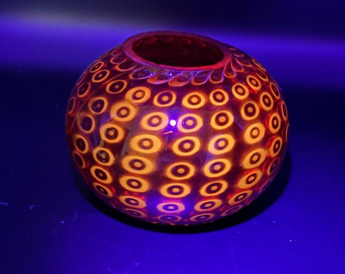 Red Thousand Eye Vase/ Unpolished Rim