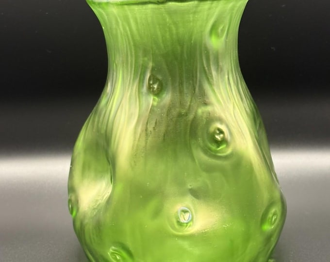 Loetz Creta Rusticana Art Nouveau Iridescent Green  Vase