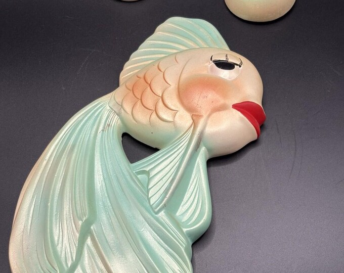 Vintage Anthropomorphic Fish With Bubbles Chalkware