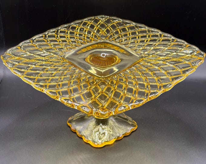 LE Smith trellis cake stand