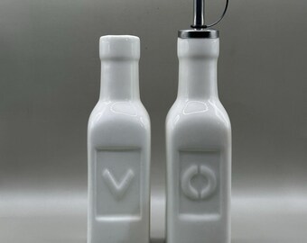 CALIFORNIA PANTRY Ceramic Oil & Vinegar Dispenser Set White O V Farmhouse Kitche