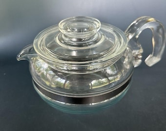 Vtg Pyrex glass teapot 8336 H Lid 7756 C 6 Cups Mint Condition MCM Minimalist
