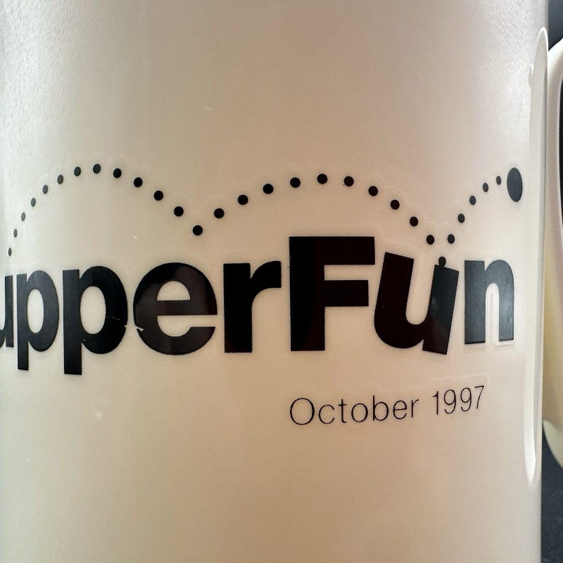 Vintage Tupperware Disney Mickey Mouse Steppin Out Travel Mug Cup USA Disneyana image 2